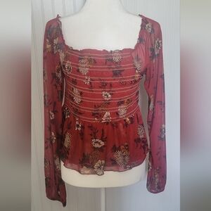 Willow and root, sz xl, Floral Red/burnt orange Women's Top with sheer sleeves.